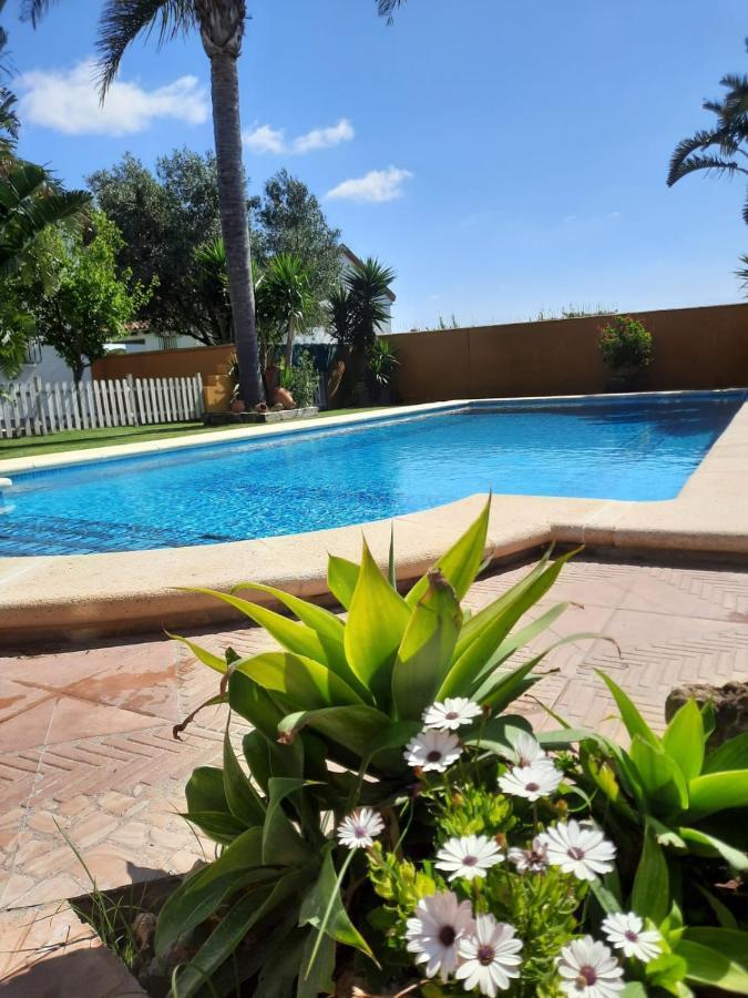 Chalet La Huerta Con Piscina Y Wifi 콘일데라프론테라 외부 사진