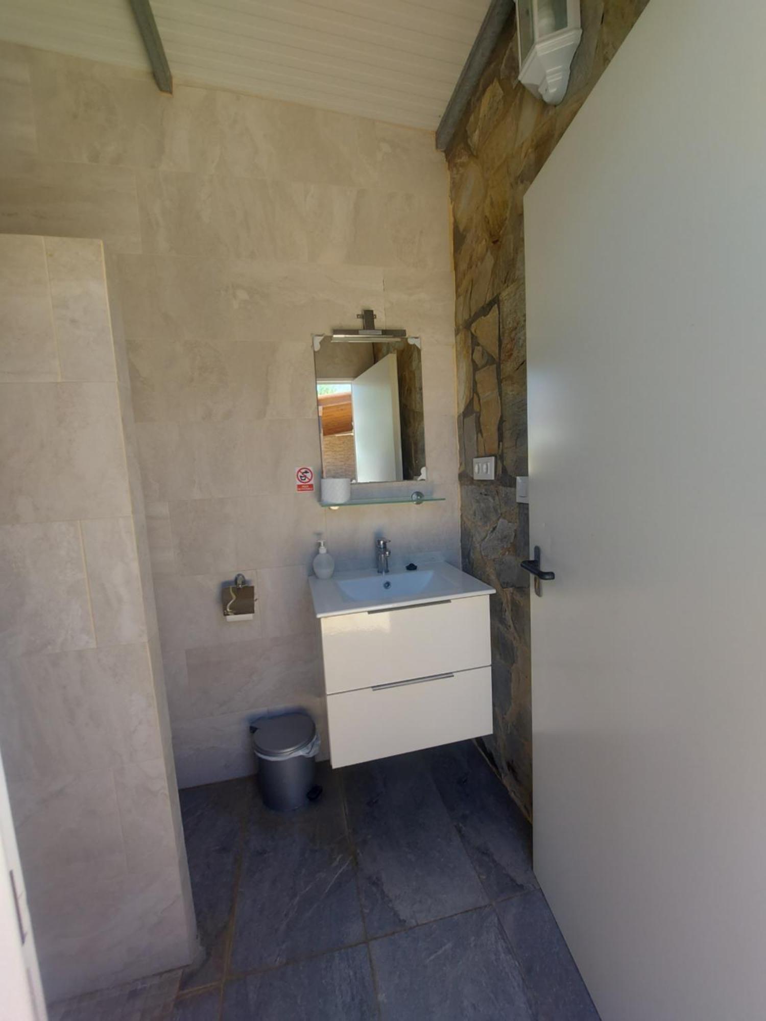 Chalet La Huerta Con Piscina Y Wifi 콘일데라프론테라 외부 사진