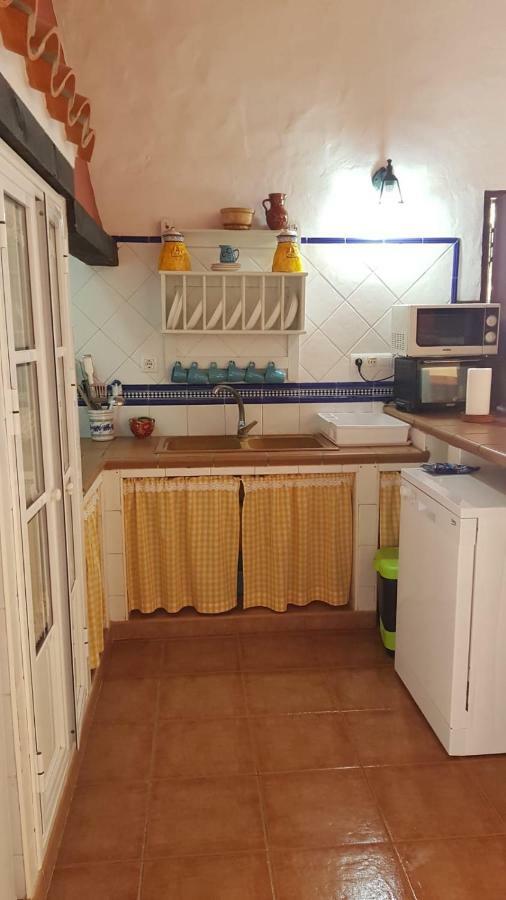 Chalet La Huerta Con Piscina Y Wifi 콘일데라프론테라 외부 사진