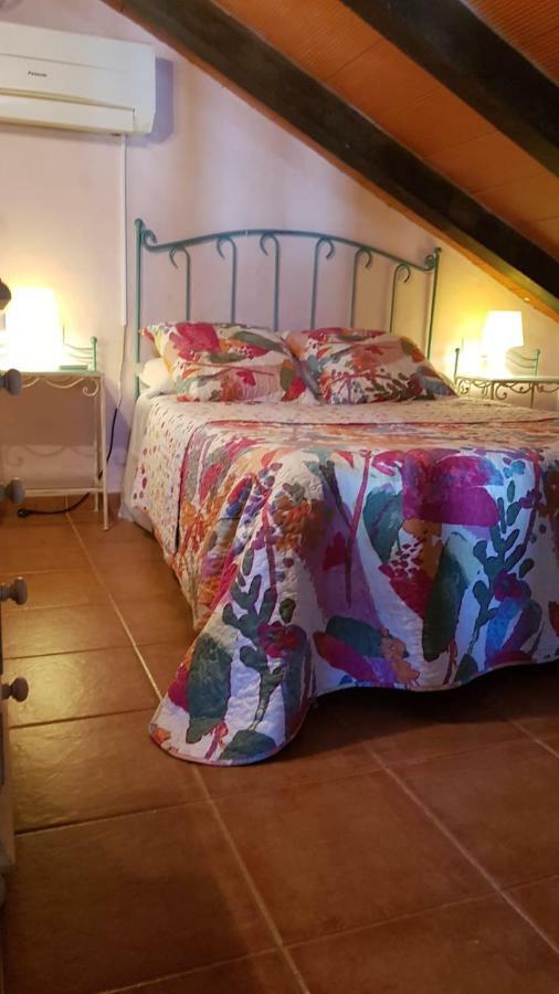 Chalet La Huerta Con Piscina Y Wifi 콘일데라프론테라 외부 사진