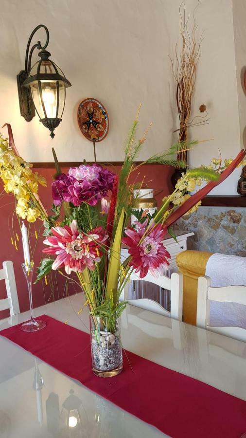Chalet La Huerta Con Piscina Y Wifi 콘일데라프론테라 외부 사진