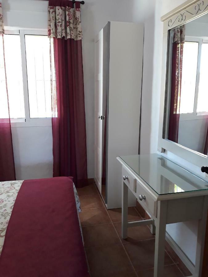 Chalet La Huerta Con Piscina Y Wifi 콘일데라프론테라 외부 사진